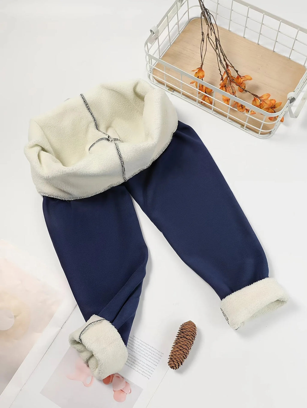 High-Waist Fleece-Lined Leggings for Women in Winter image 16