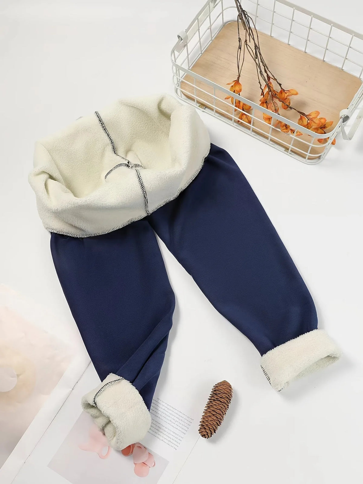 High-Waist Fleece-Lined Leggings for Women in Winter image 16