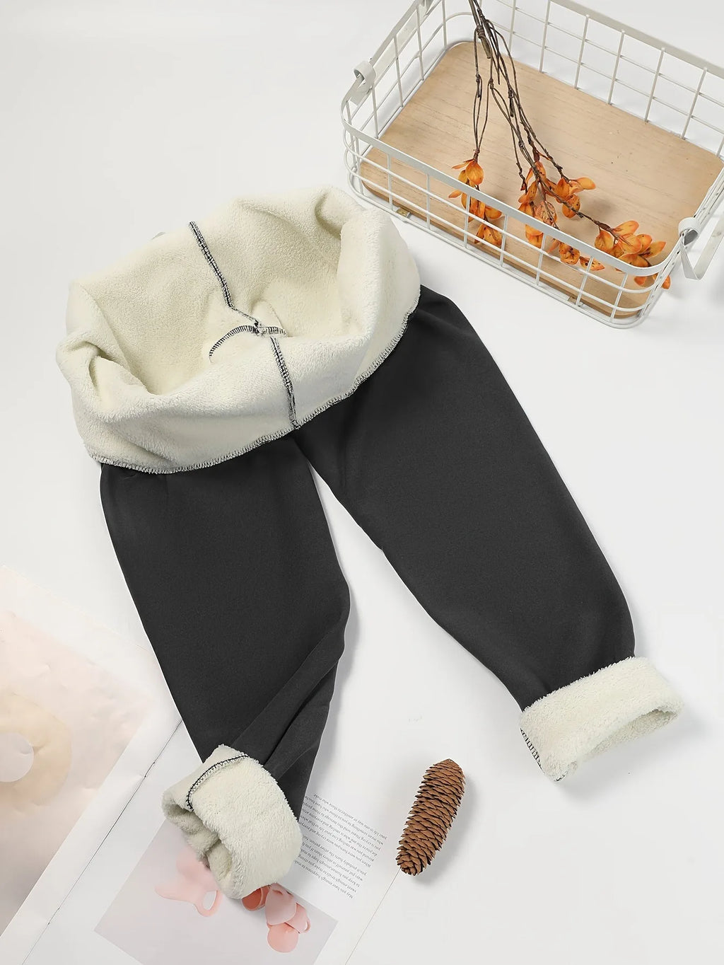High-Waist Fleece-Lined Leggings for Women in Winter image 22