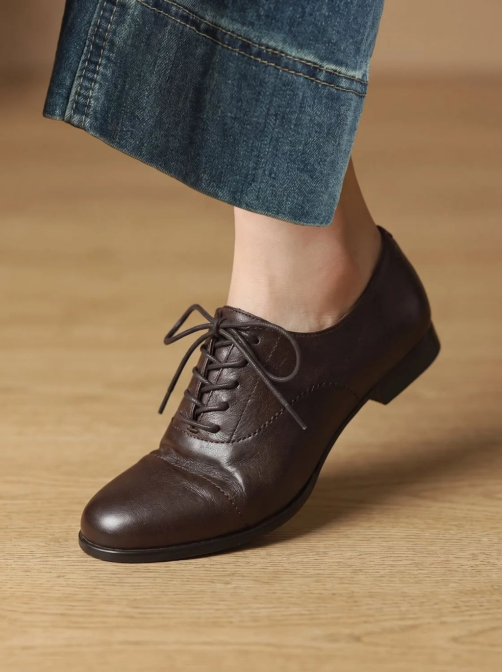 Leather Lace-Up Oxford Shoes with Cap-Toe for Women image 14