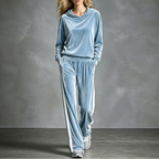 Women's Hooded Velour Tracksuit Set with Wide-Leg Trousers image 13